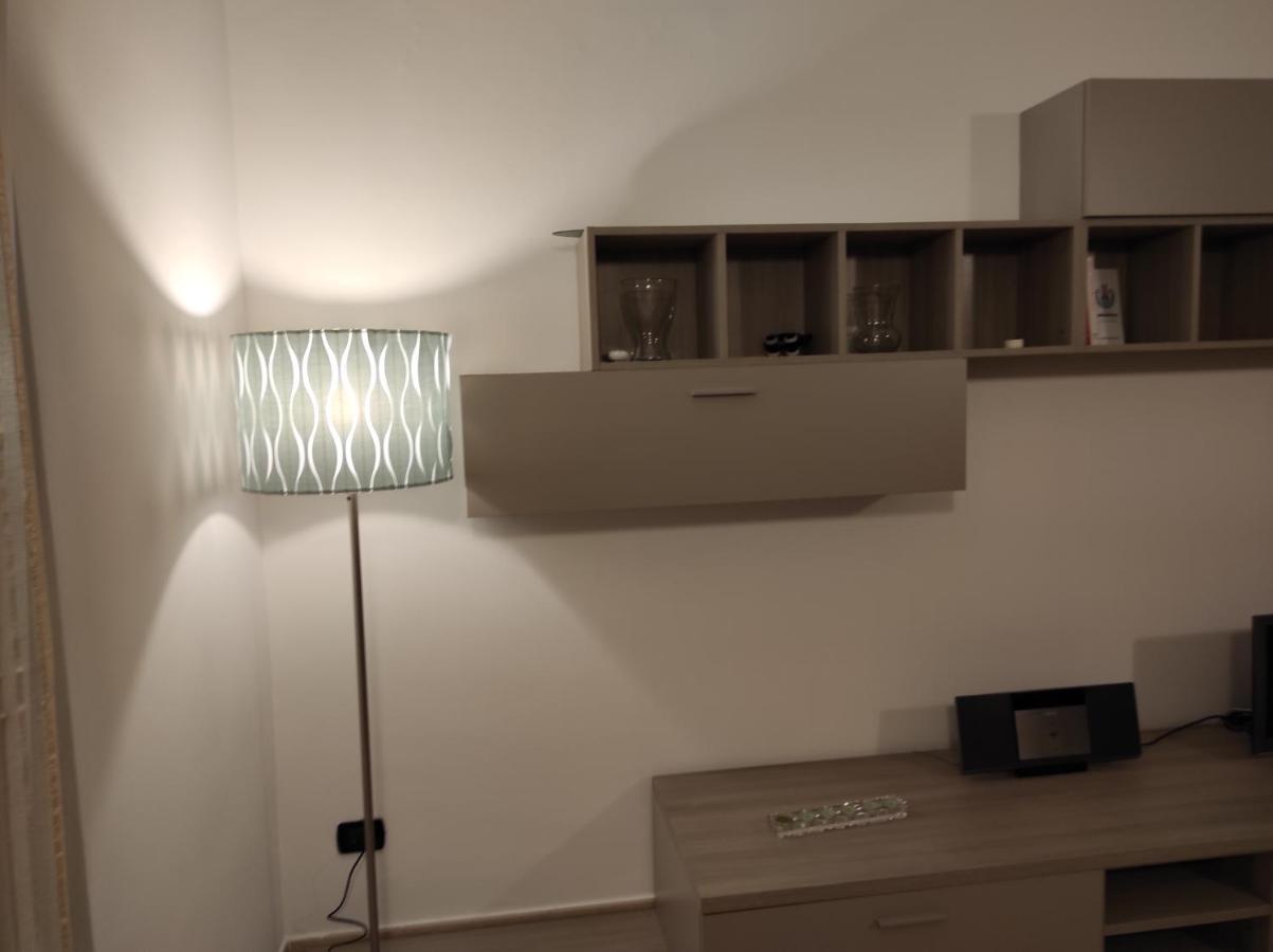 Appartamento Con Terrazzo A Горгонзола Екстер'єр фото